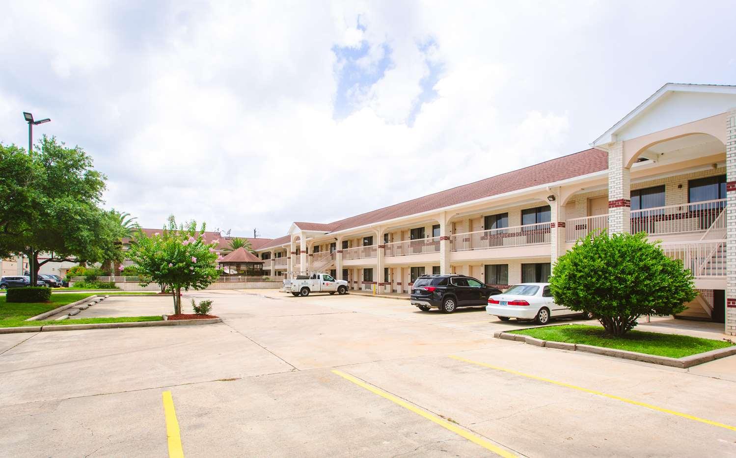 Best Western Pearland Inn Exterior photo